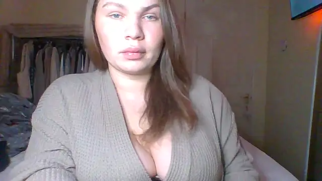 GEMMARMALADE online show from December 14, 2025, 4:34 pm