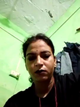 Snapshot of Big_soniya55A chatting on August 5, 2026, 11:21 pm Big soniya55A online show from August 5, 2026, 11:21 pm