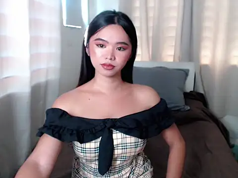 Snapshot of voganmarie chatting on December 4, 2025, 5:06 am voganmarie online show from December 4, 2025, 5:06 am