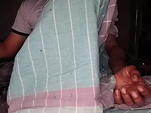 Snapshot of Alfa_455152 chatting on December 4, 2025, 8:08 pm Alfa 455152 online show from December 4, 2025, 8:08 pm