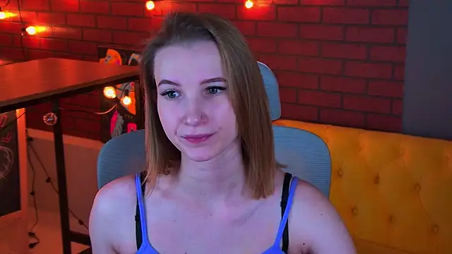 Snapshot of Megan_Rodgers chatting on December 21, 2025, 5:25 pm Megan Rodgers online show from December 21, 2025, 5:25 pm