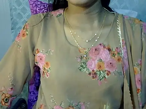 Snapshot of Shab_M chatting on March 4, 2026, 5:31 pm Shab M online show from March 4, 2026, 5:31 pm