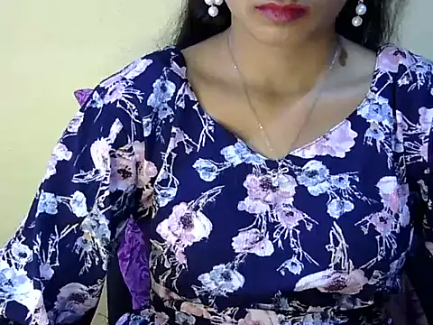 Snapshot of Shab_M chatting on May 16, 2026, 7:18 am Shab M online show from May 16, 2026, 7:18 am