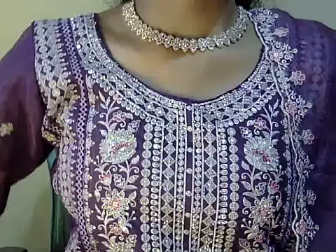 Snapshot of Shab_M chatting on August 5, 2026, 7:13 am Shab M online show from August 5, 2026, 7:13 am