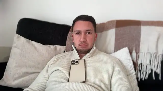 dirtyanal23 online show from December 5, 2025, 2:04 pm