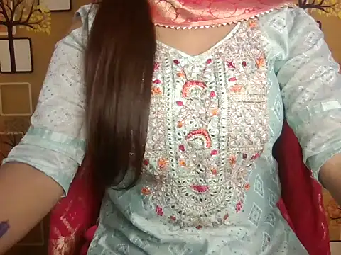 Hotty Suzuka online show from December 5, 2025, 6:23 am