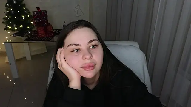 Deborah lowe online show from December 15, 2025, 4:02 pm