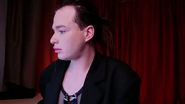 Snapshot of Kristenegor chatting on December 4, 2025, 10:09 pm Kristenegor online show from December 4, 2025, 10:09 pm