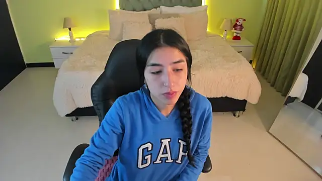 Celeste Rous   online show from January 8, 2026, 12:33 pm