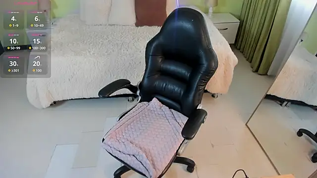 Celeste Rous   online show from March 14, 2026, 12:33 pm