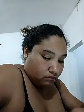 Snapshot of VaneandRossy chatting on May 7, 2026, 1:21 am VaneandRossy online show from May 7, 2026, 1:21 am