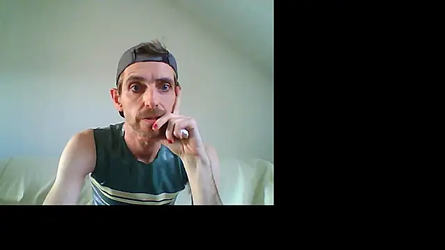 Snapshot of Kinky_Slim_Belgian chatting on December 4, 2025, 11:20 am Kinky Slim Belgian online show from December 4, 2025, 11:20 am