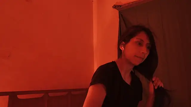 MoonLipsON- online show from April 10, 2026, 5:47 am