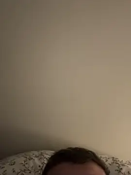 Snapshot of Davvidsm chatting on December 15, 2025, 10:48 pm Davvidsm online show from December 15, 2025, 10:48 pm