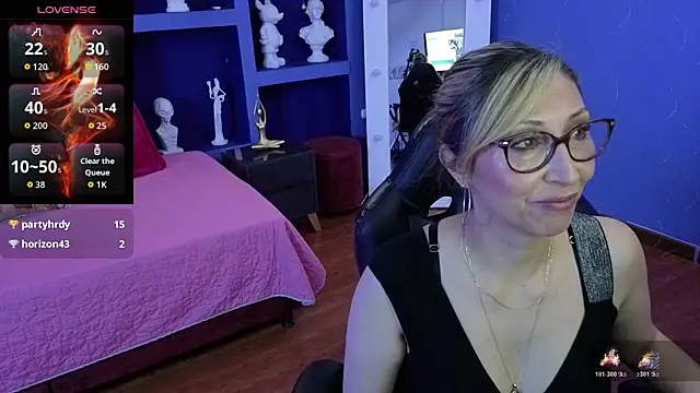 Snapshot of Scarlett_079 chatting on December 5, 2025, 12:37 pm Scarlett 079 online show from December 5, 2025, 12:37 pm