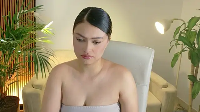 Snapshot of victoria___moon chatting on May 20, 2026, 2:03 pm victoria moon online show from May 20, 2026, 2:03 pm
