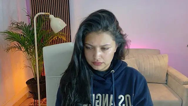 Snapshot of victoria___moon chatting on May 6, 2026, 1:37 pm victoria moon online show from May 6, 2026, 1:37 pm