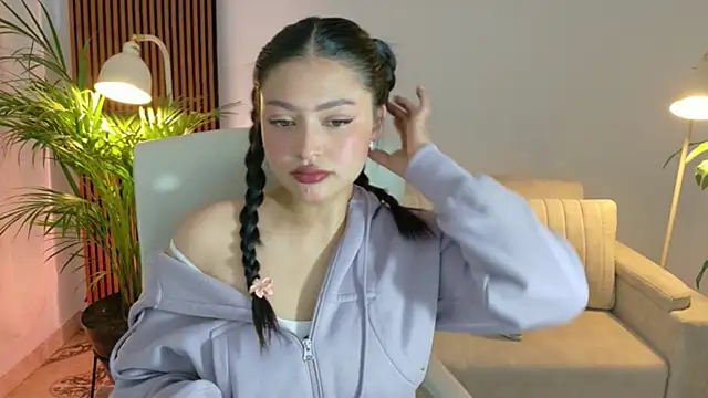 Snapshot of victoria___moon chatting on May 11, 2026, 1:45 pm victoria moon online show from May 11, 2026, 1:45 pm