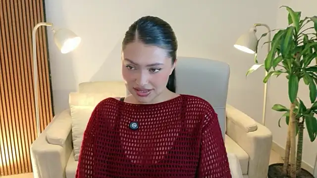 Snapshot of victoria___moon chatting on May 27, 2026, 2:35 pm victoria moon online show from May 27, 2026, 2:35 pm