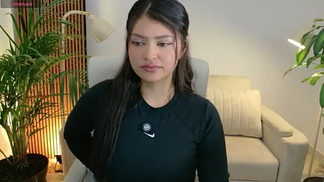 Snapshot of victoria___moon chatting on May 22, 2026, 2:37 pm victoria moon online show from May 22, 2026, 2:37 pm
