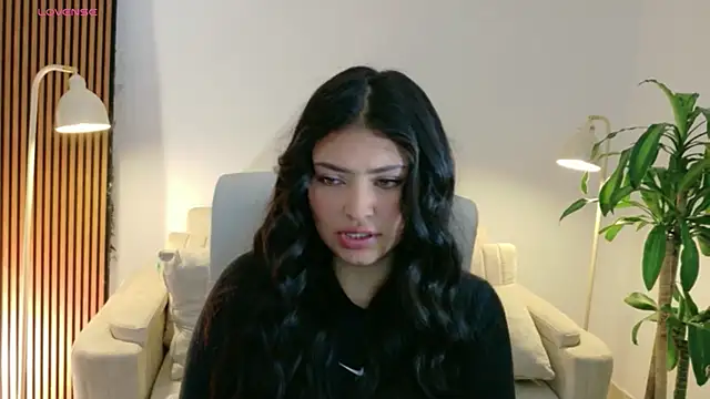 Snapshot of victoria___moon chatting on May 29, 2026, 1:39 pm victoria moon online show from May 29, 2026, 1:39 pm