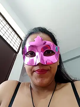 Shivani hotty online show from February 21, 2026, 5:53 am