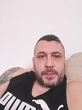 John derre online show from December 4, 2025, 10:14 am