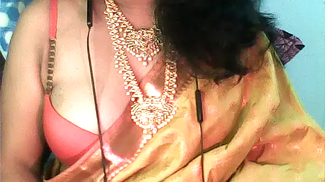 Snapshot of Preeti345 chatting on July 10, 2026, 5:51 am Preeti345 online show from July 10, 2026, 5:51 am