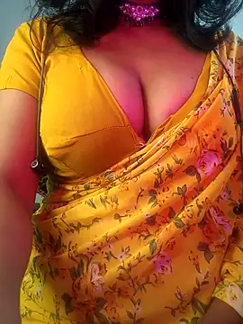 Snapshot of Preeti345 chatting on July 1, 2026, 10:48 am Preeti345 online show from July 1, 2026, 10:48 am