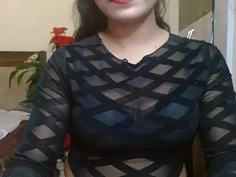 Lola Bebe online show from March 7, 2026, 5:03 am