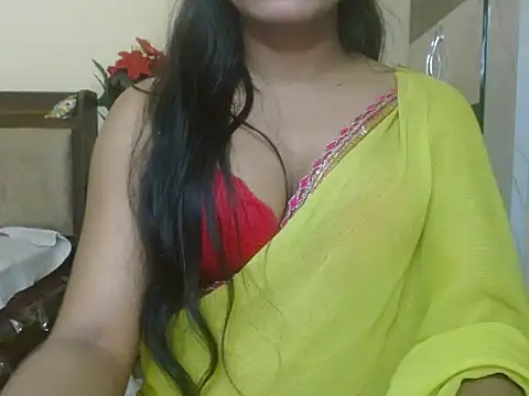 Lola Bebe online show from March 10, 2026, 6:50 am