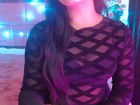 Lola Bebe online show from March 25, 2026, 5:18 am