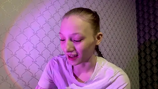 Cleonoth2o online show from March 13, 2026, 6:46 pm