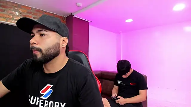 Snapshot of HotThreesoome chatting on February 13, 2026, 12:16 pm HotThreesoome online show from February 13, 2026, 12:16 pm