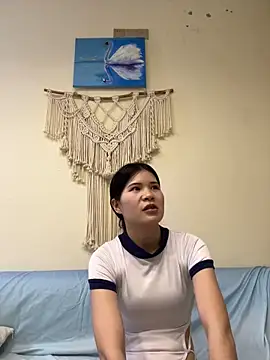 TIngT123 online show from December 4, 2025, 2:38 pm