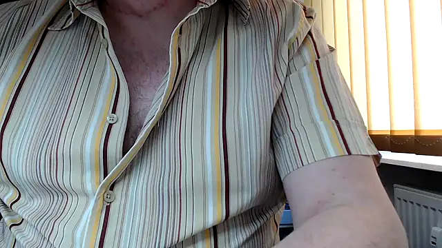 xm0rtix online show from April 8, 2026, 7:54 am