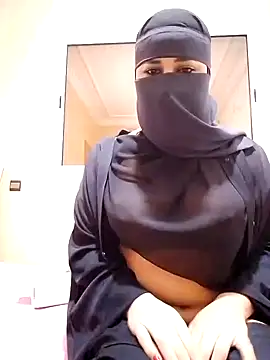 Snapshot of -Batta- chatting on December 4, 2025, 7:13 pm -Batta- online show from December 4, 2025, 7:13 pm