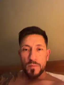 Snapshot of XXLYago chatting on December 4, 2025, 4:06 pm XXLYago online show from December 4, 2025, 4:06 pm