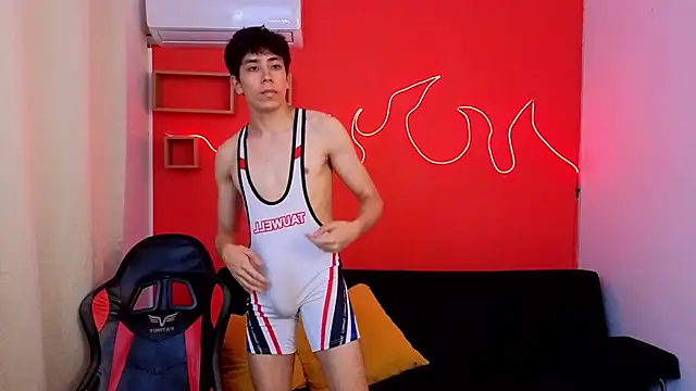 Snapshot of Neo_Twink chatting on May 2, 2026, 8:14 pm Neo Twink online show from May 2, 2026, 8:14 pm