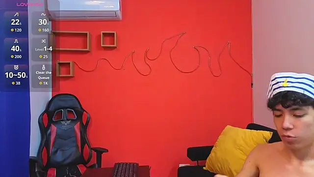 Neo Twink online show from February 24, 2026, 7:04 pm