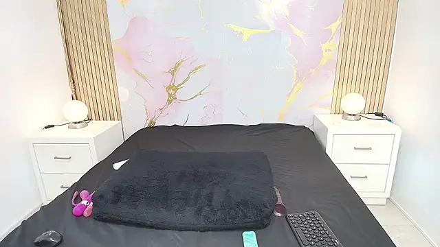 AprillRoss online show from May 29, 2026, 2:34 pm