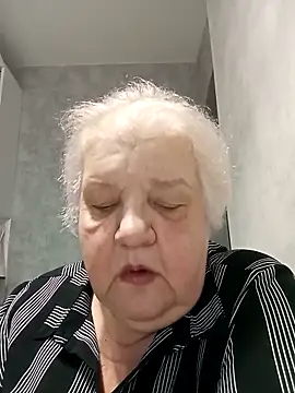 HapinessLovee online show from February 6, 2026, 9:49 am