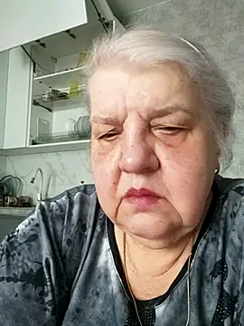 HapinessLovee online show from April 19, 2026, 11:00 am