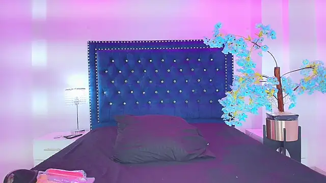 Velora nigth online show from March 11, 2026, 11:59 am