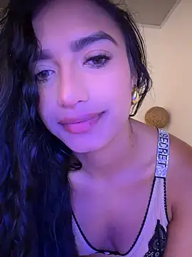 Snapshot of AlinaArgii chatting on May 15, 2026, 3:10 pm AlinaArgii online show from May 15, 2026, 3:10 pm