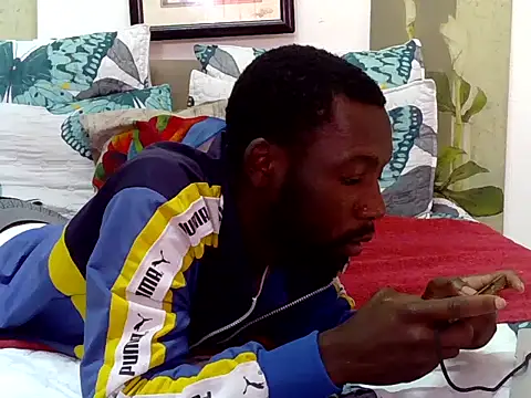 Snapshot of BloodmoonAlpha_1 chatting on December 5, 2025, 12:48 pm BloodmoonAlpha 1 online show from December 5, 2025, 12:48 pm