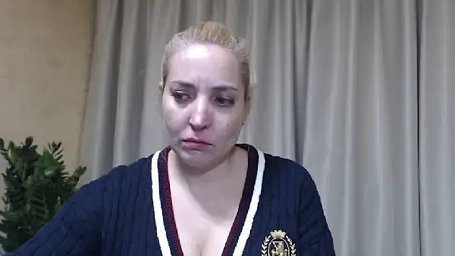 Snapshot of sweetpussy chatting on April 24, 2026, 2:30 pm sweetpussy online show from April 24, 2026, 2:30 pm