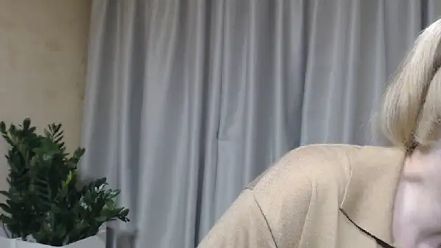 Snapshot of sweetpussy chatting on May 12, 2026, 2:56 pm sweetpussy online show from May 12, 2026, 2:56 pm