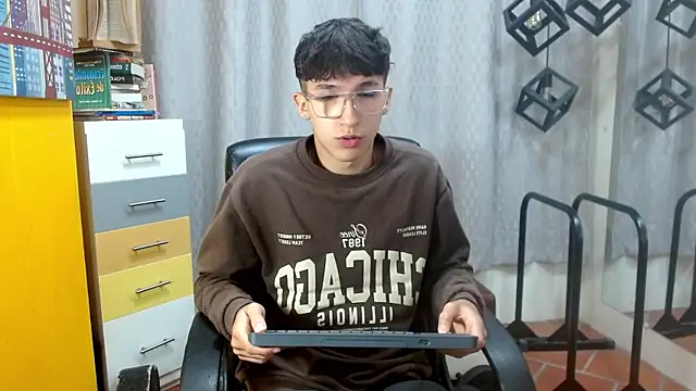 jeremy job online show from April 18, 2026, 11:56 am