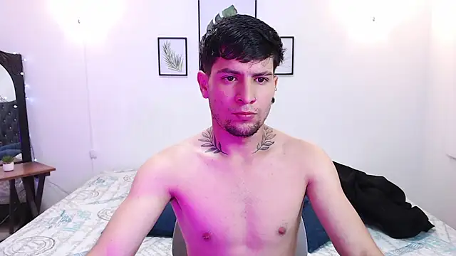 vaalentiino online show from March 24, 2026, 3:12 pm